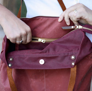 Oberlin - Chestnut Zipper Closure Kit