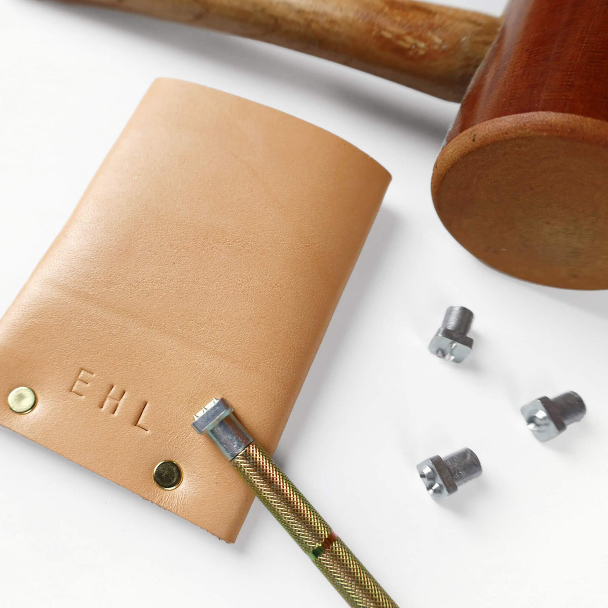 Leather Card Holder Kit (Seconds) - LETHR - CARD - WAL - BLA - B - GRADE - 1 - Quick Makes - Klum House