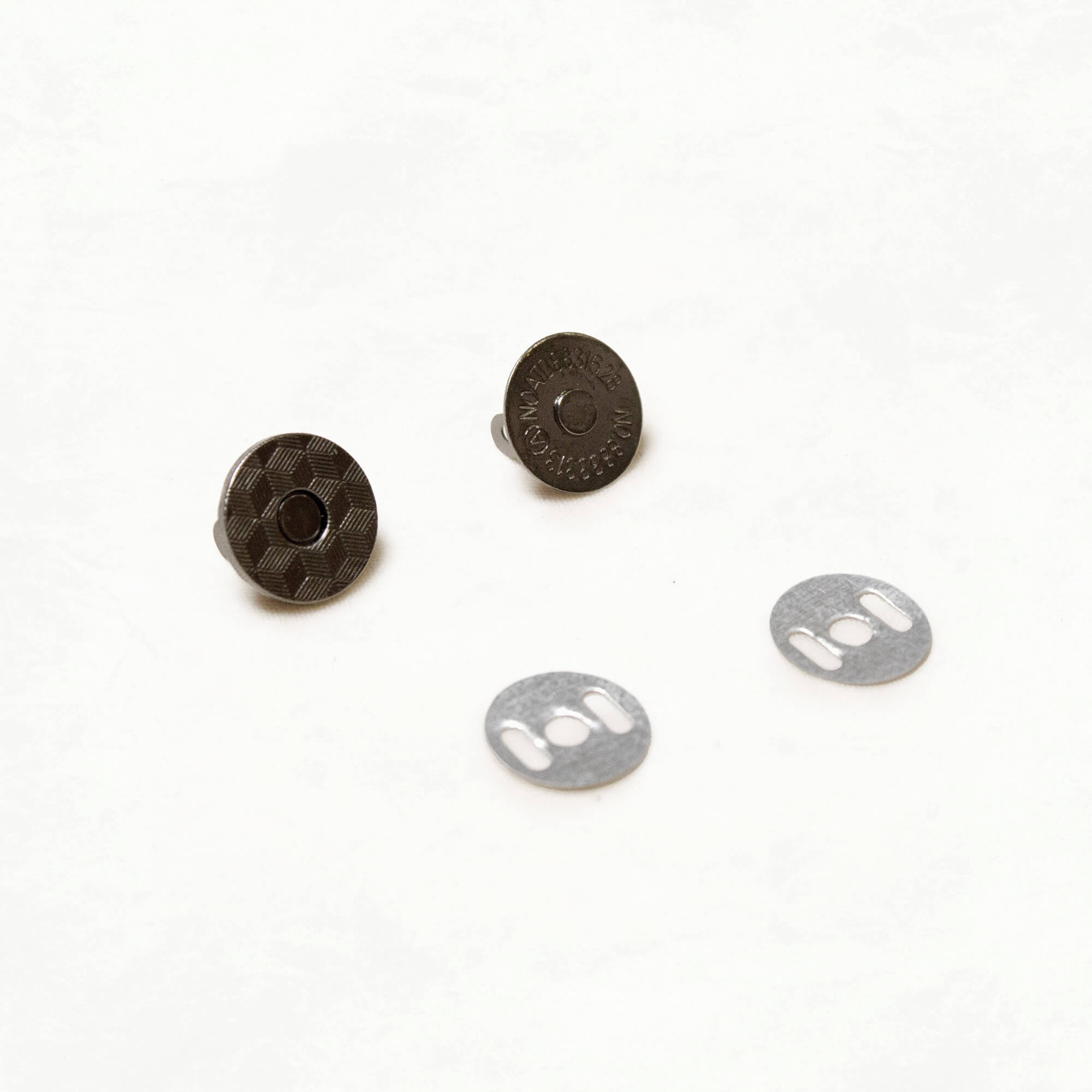 18mm Nickel Super Thin Magnetic Snaps/Closures / Buttons - 10 Sets